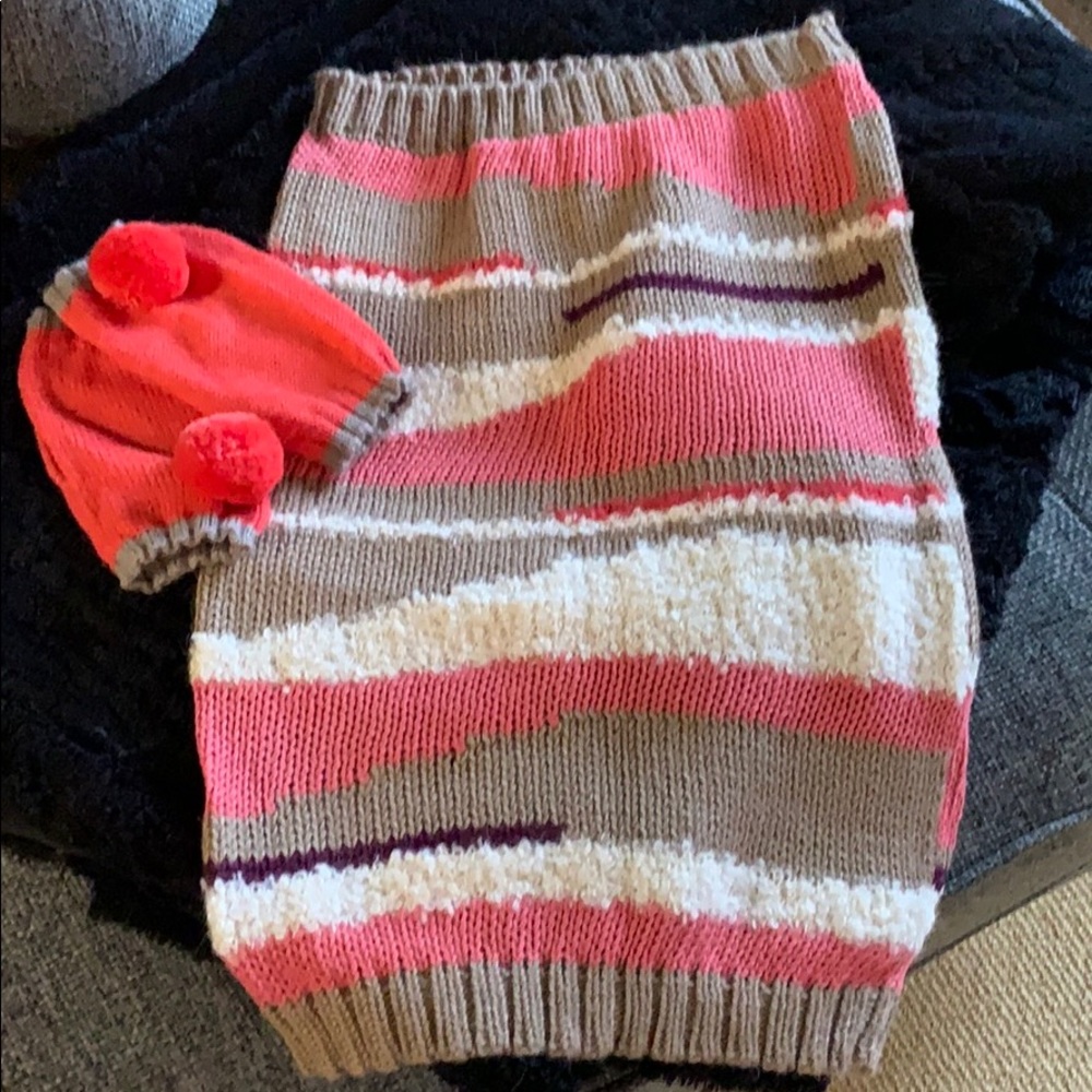 Scarf and hand Warmer set